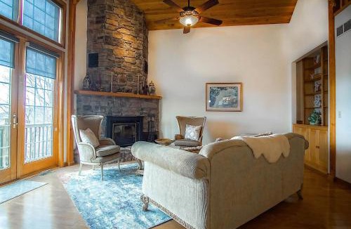 Edray House | Top property on Snowshoe Mountain North Westridge 32 is as magnificent as its western views!