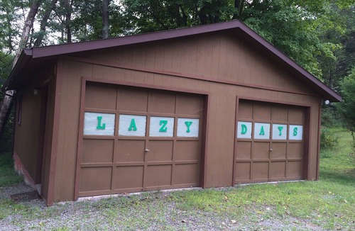 Great Cacapon Cabin | Top Rated Mountain River Cabin: Hot Tub, WiFi, Fireplace, Dog Friendly, Relax!