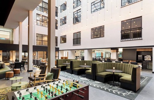 Brookline Hotel | Tower King at Arcadian Hotel! Onsite Dining, Near Fenway Park!