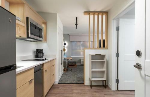 East Hartford Hotel | TownePlace Suites by Marriott East Hartford