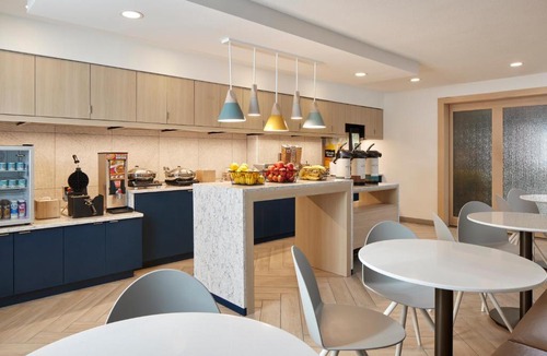 Sterling Hotel | TownePlace Suites Dulles Airport