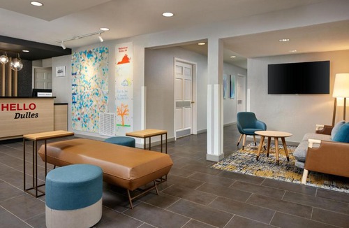 Sterling Hotel | TownePlace Suites Dulles Airport