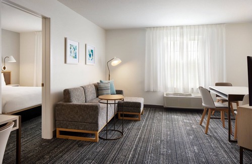 Sterling Hotel | TownePlace Suites Marriott Dulles Airport (Newly Renovated)