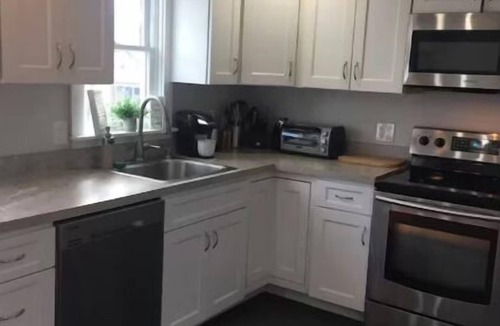 Middletown House | Townhouse Close to Downtown Newport & Beaches