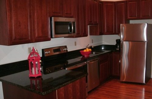 Windham House | TOWNHOUSE-Slp 8 Mt View/6 BEDS. Downtown Windham. Walk to restaurants and stores