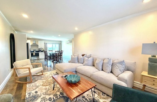 Newport East House | Tradewind Haven II - 5Bed Townhouse Near Newport!