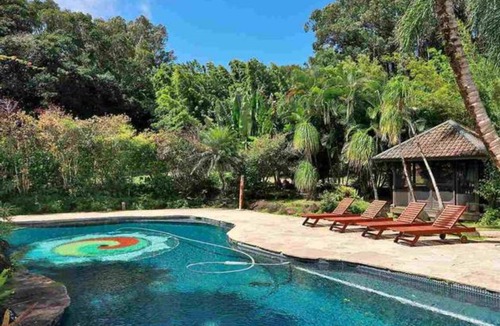 Ulumalu House | Tranquil 4-bedroom on Tropical Flower Farm in Haiku, Maui