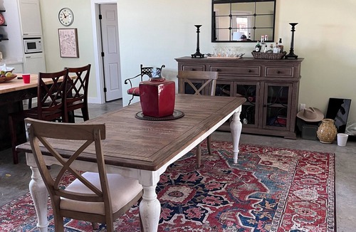De Leon House | Tranquil 92-Acre Country Escape