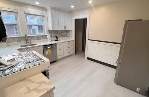 St. Elizabeth's Condo | Tranquil Renovated 3BR Allston Condo + Parking , Close to Harvard/BU/BC/MIT!