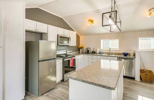 Steuben House | Tranquility by the Bay!