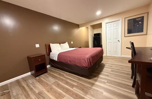 Albion Hotel | Travelers Motor Lodge