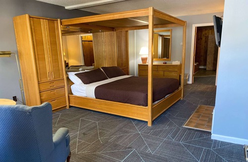 Lincoln Hotel | Travelodge by Wyndham Lincoln Near White Mountain