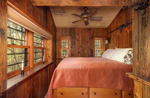 Mount Sunapee Cabin | Tree House Rental Ideal for a Unique Getaway near Lake Sunapee in New Hampshire