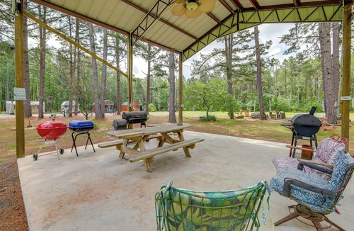 Higden Cottage | Tree-Lined Higden Retreat: Close to Parks + Trails