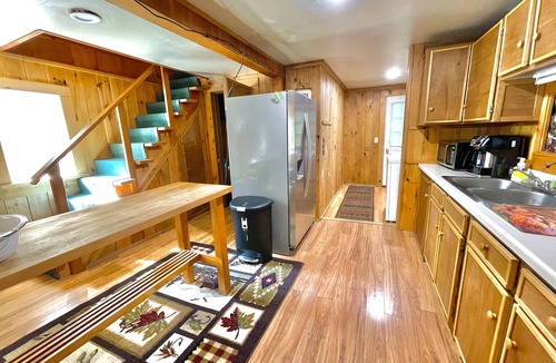 Dedham Cabin | Treehouse Cabin - Near Green Lake & Phillips Lake