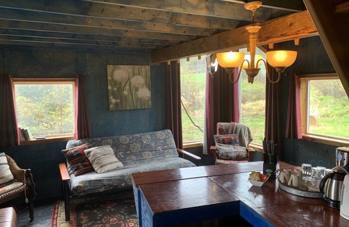 Homer Cabin | Treehouse Too! Stay in a real treehouse.