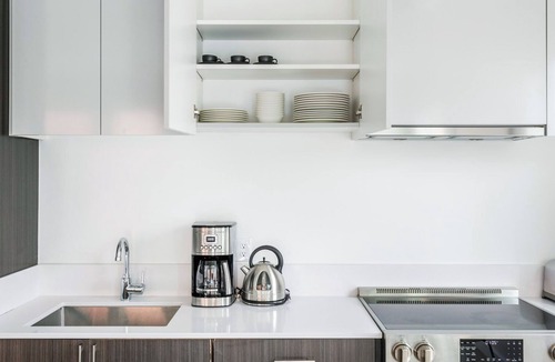 Central Square Apartment | Trendy Central Square 3BR w/W/D near MIT & Kendall Square, by Blueground