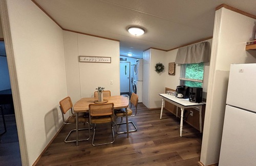 Rockwood House | Triple Creek Hideaway is located so close to hiking trails and ski resorts!