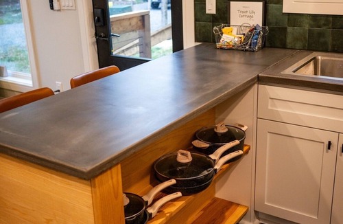 Canaan Heights Apartment | Trout Lily Cottage at The Fens