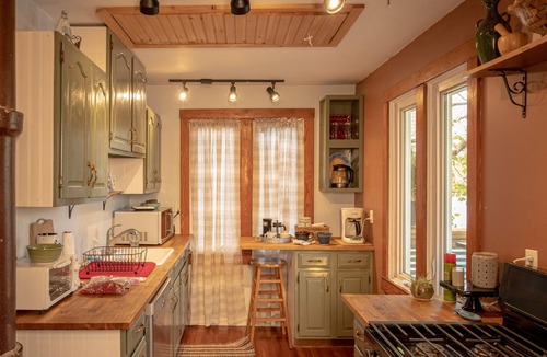 Green Haven Cottage | Truly Waterfront Cottage
