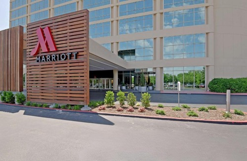 South Tulsa Hotel | Tulsa Marriott Southern Hills