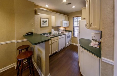 South Lee Hotel | Two 2BR Villas l From Sauna to Sports Courts – Comfort & Fun for Everyone