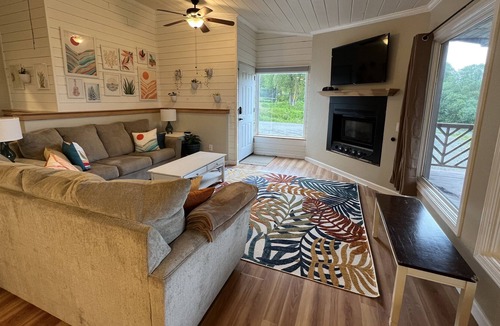 Kachemak House | Two Bedroom House with a view in Kachemak City