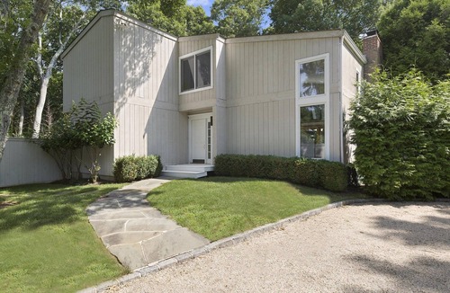 Northwest Harbor House | Ultimate Hamptons Luxury - Modern Home in East Hampton
