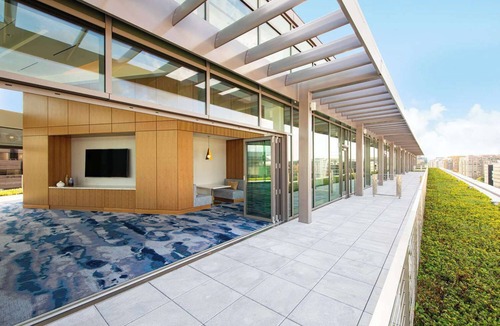 North Capitol Street Hotel | Unbeatable Location! Modern and Pet-friendly Unit with City View in Downtown DC!