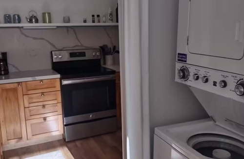 Downtown Honolulu Condo | Unique Bishop Loft