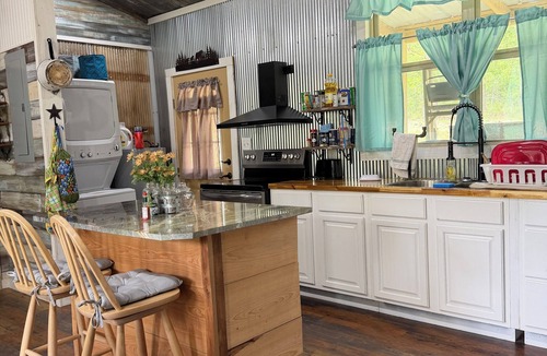 Salem Cabin | Unique cabin in Salem Missouri, two bedroom two bath . Built in 2022.