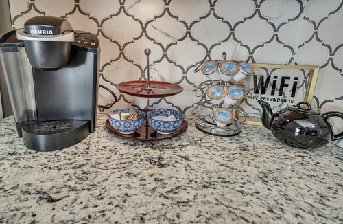 Clarksville Condo | Unit #1 117 Marion St