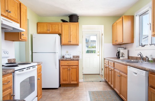 Eastward Look House | Unobstructed ocean views, steps to Scarborough Beach
