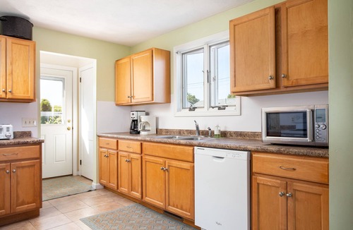 Eastward Look House | Unobstructed ocean views, steps to Scarborough Beach