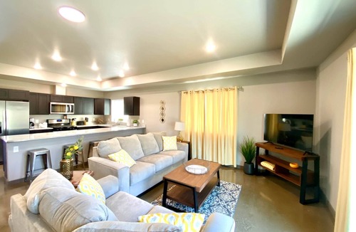 Gateway House | Upper Mesa Villa #2, Glacier Suites - Upper Mesa Villa #2