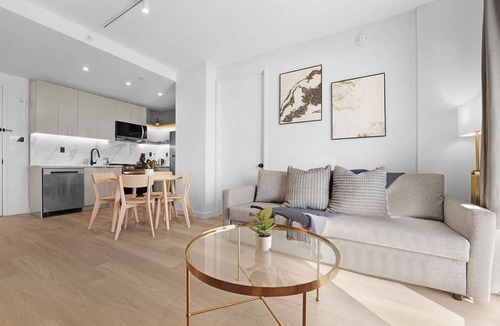 Greenpoint Apartment | Upscale 2BR Brooklyn Apartment | Greenpoint