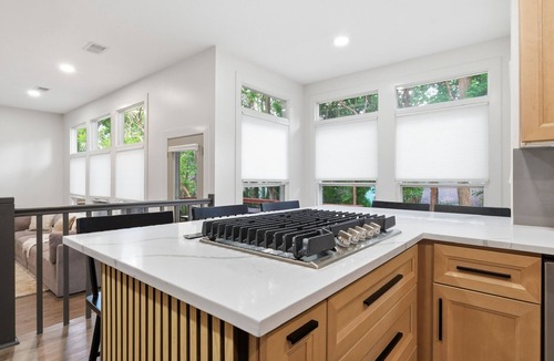 Olathe House | Upscale 5-bedroom with 9 beds & Game Room in Olathe