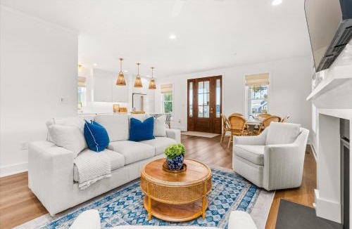 Montego Bay House | Upscale Montego Bay Getaway Community Pools