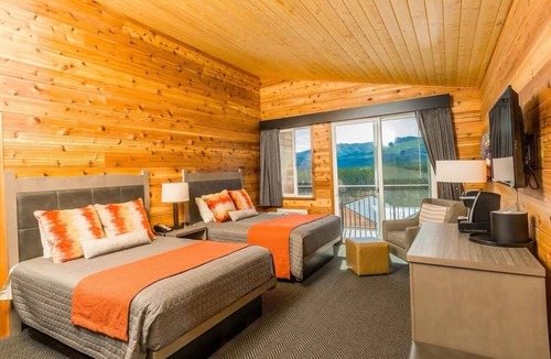 Denali National Park Hotel | Denali Bluffs Hotel by Aspen Hotels