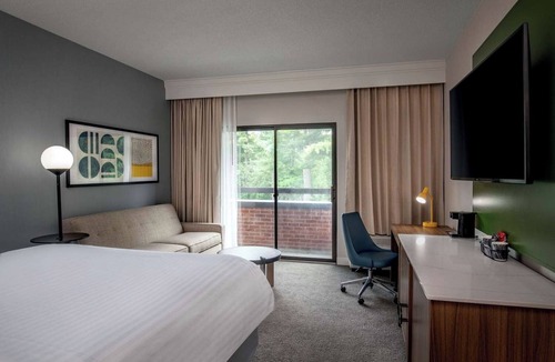 Foxboro Hotel | Vacation Day Is Always A Great Idea! Short Drive to Borderland State Park