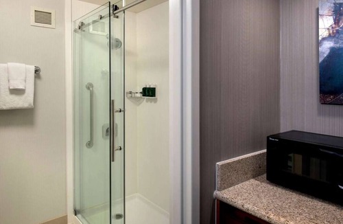 Milford Hotel | Vacation Day Is Always A Great Idea! w/Indoor Pool, Pets are Allowed Here