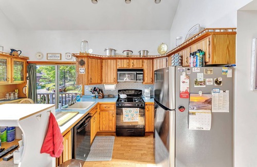 Cooperstown House | Valhalla on Otsego Lake, Kayaks, Pedal Boat, Fish