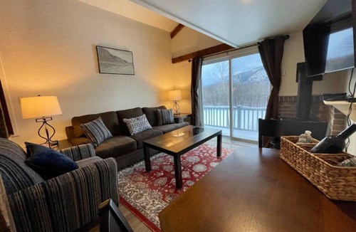Intervale Apartment | Valley Vista - Views~Hiking~Wine
