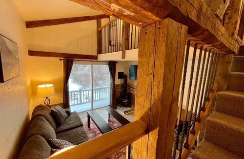 Intervale Apartment | Valley Vista - Views~Hiking~Wine