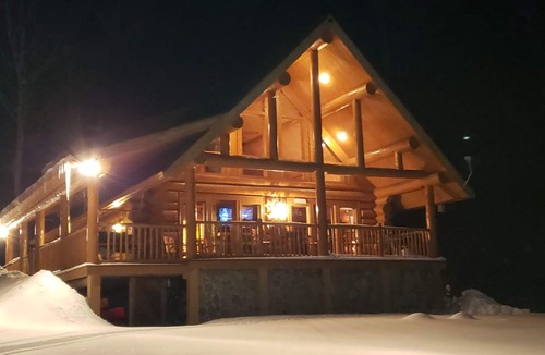 Whitingham Cabin | Vermont Lake Front Log Cabin Close to Mt. Snow