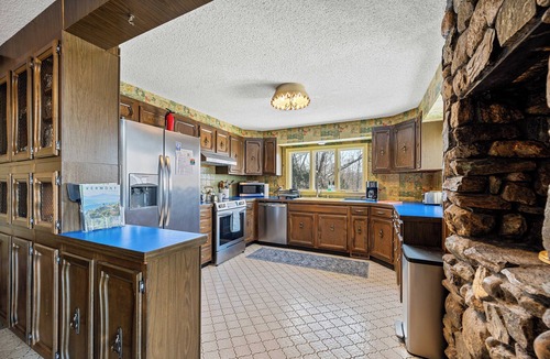 Waterbury House | Vermont Vacation Retreat! Views, Fireplace + Pool