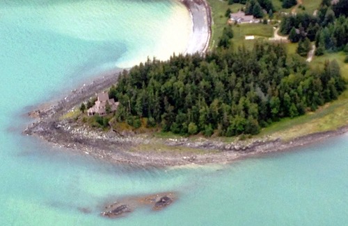 Mud Bay House | Viking Cove 12 private acres beach access sleeps 20