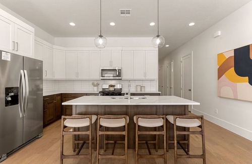 Bloomington Condo | Villa #44 at Bloomington Country Club: Pool, Golf, Restaurant