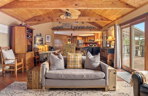 Templeton House | Vineyard Retreat in a Stunning Vineyard Setting and Views, Hot Tub, and More