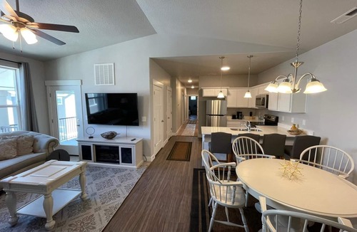 Vineyard Condo | Vineyard UT - Lakeside condo, beautiful views and the perfect get away.